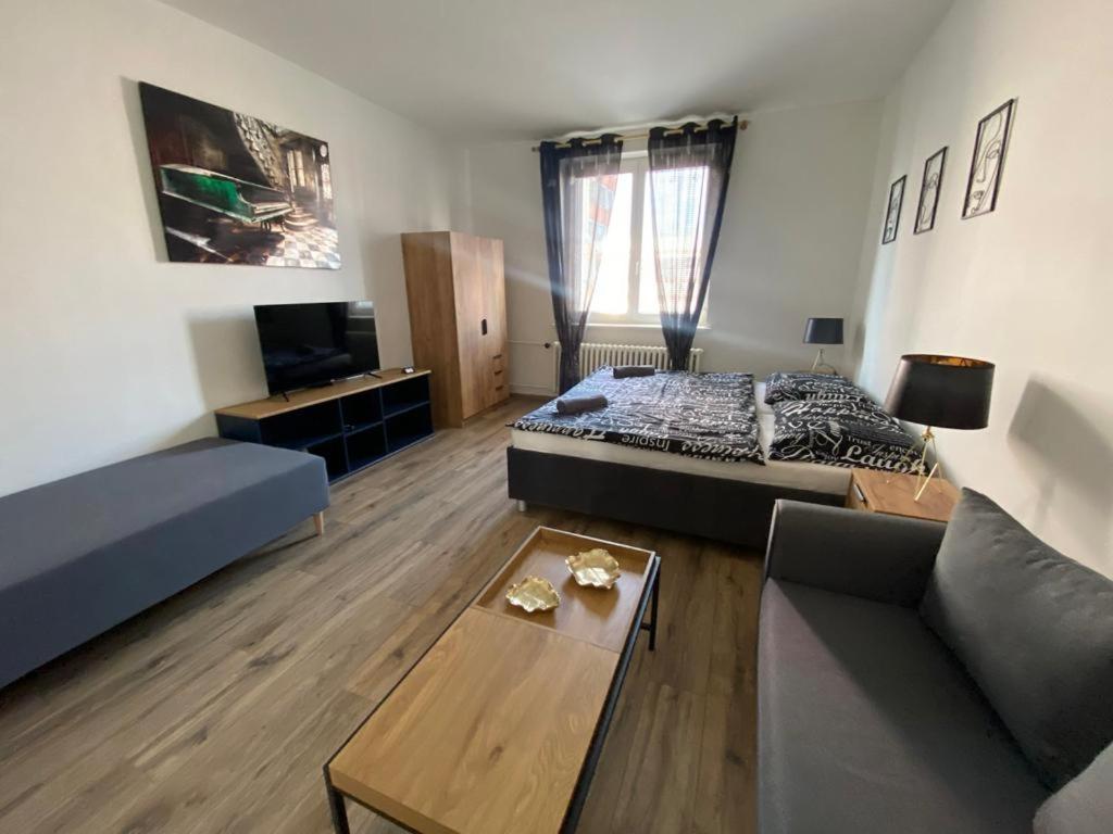 Cerna Ruze - Apartman 4 Plzeň Exterior foto